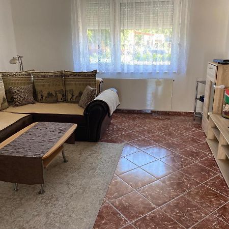 House Damado Deluxe Villa Otteveny ภายนอก รูปภาพ
