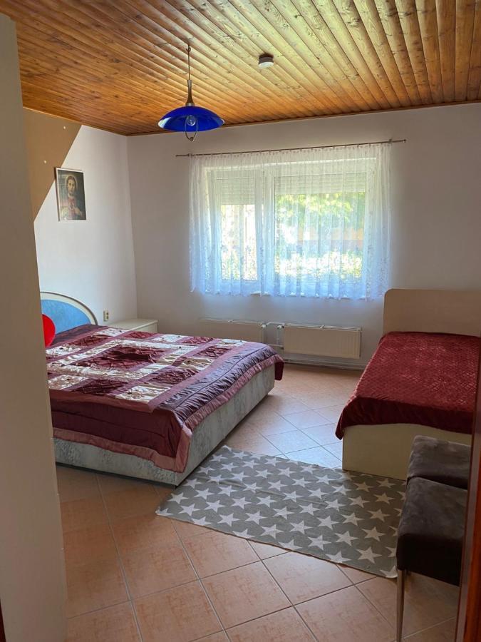 House Damado Deluxe Villa Otteveny ภายนอก รูปภาพ